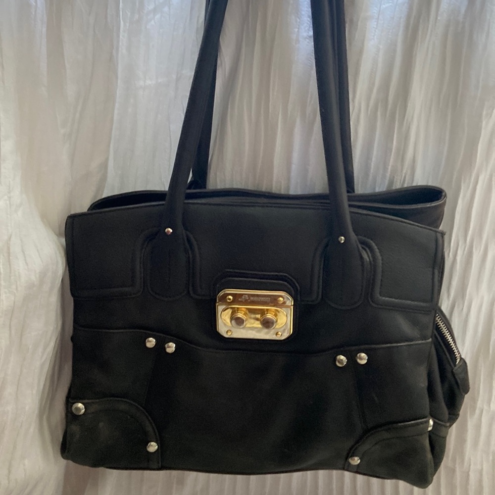 B Makowsky Vintage Black Leather Handbag